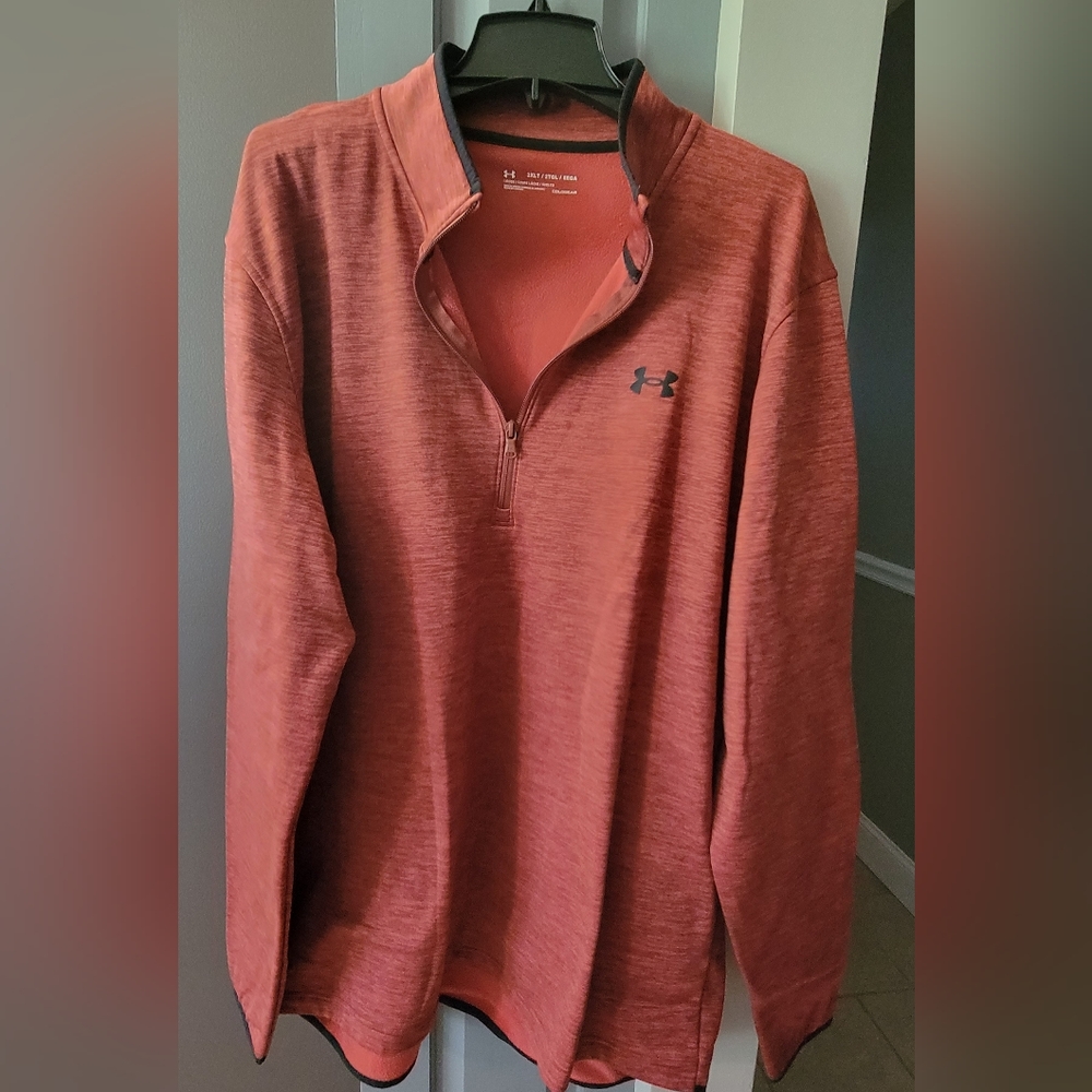 Men's Under Armour pullover